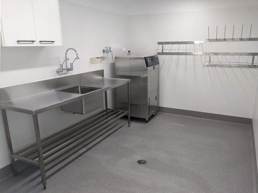 lpbr.jpg Image of Rack BedPanBottle Britex