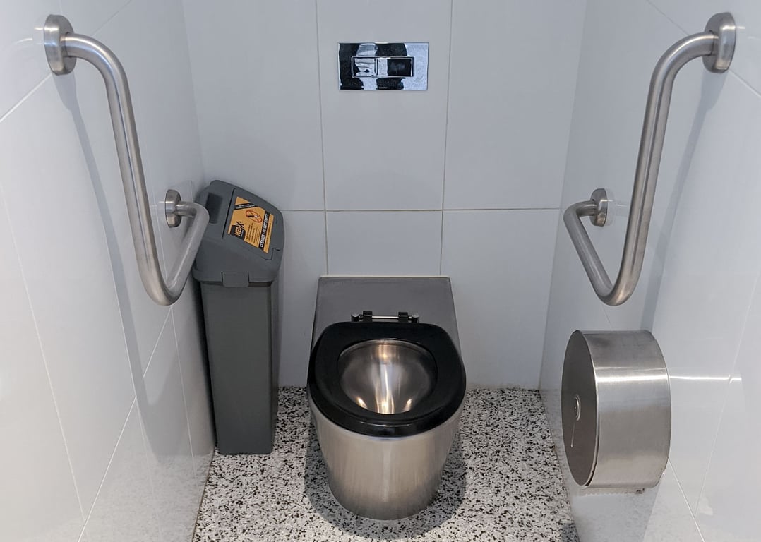 pcam-penguin.jpg Image of Toilet WallFaced Britex Centurion Ambulant