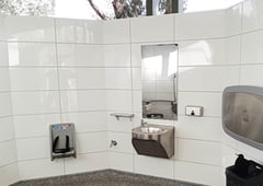 smir_hbda.jpg Image of Mirror StainlessSteel Britex