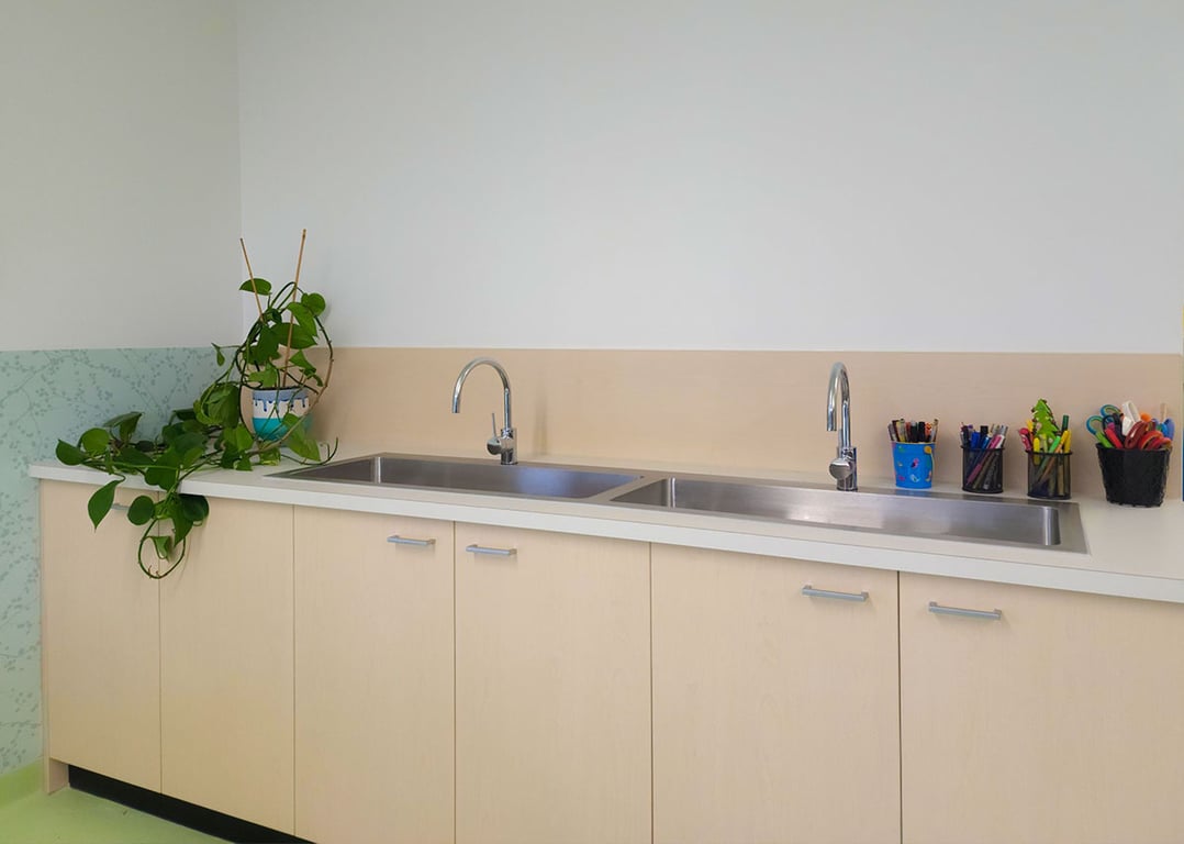 tcai-image.jpg Image of Trough Inset Britex ClayAndAblution