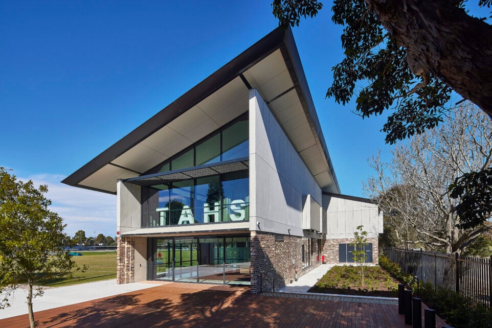 Navigate to Capral - Doors