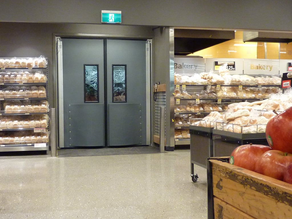 Coldshield_4500 collection_retailinstall.JPG Image of Coldshield - Swing Door