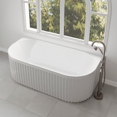 FR716-1700_5.jpg Image of Bath WallFaced Fienza Eleanor 1700