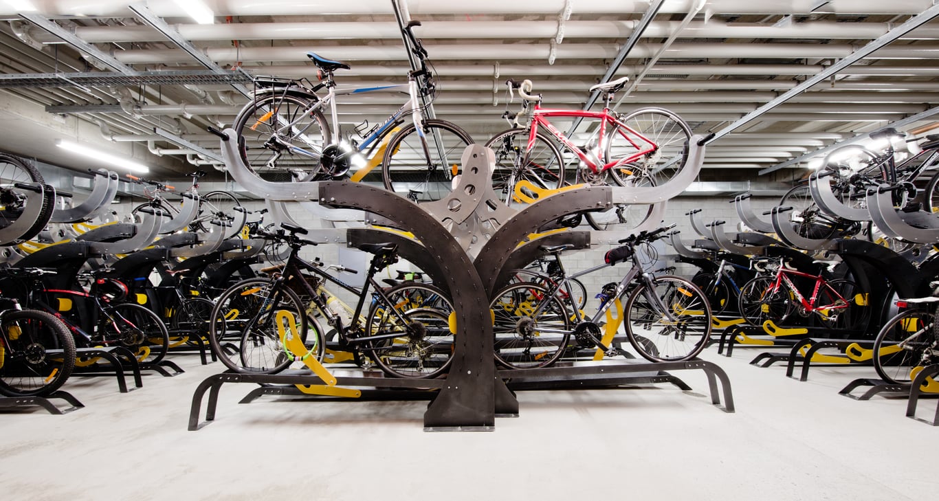 FiveAtHeart_ArcDoubleSidedStaggered_1.jpg Image of Rack Bicycle FiveAtHeart Arc DoubleSided Staggered