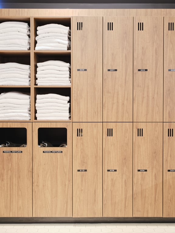 FiveAtHeart_TowelStation_1.jpg Image of Locker ChangeRoom FiveAtHeart TowelStation