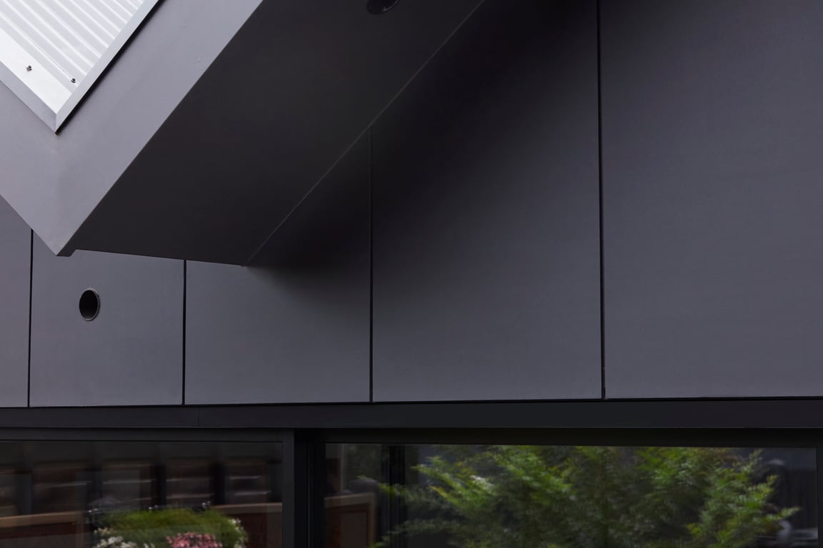 matrix-scandibarn-modern-exterior-kew-jameshardie-_23.jpg Image of Cladding Smooth JamesHardie MatrixCladding VerticalStaggered 590x2390Sheet TimelessGrey
