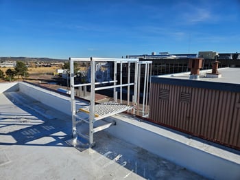 20231103_145622466_iOS.jpg Image of Ladder Vertical KattsafeUSA Caged ParapetPlatform