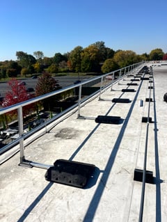 20241021_165802291_iOS.jpg Image of Guardrail NonPenetrating KattsafeUSA Stackable Cantilevered