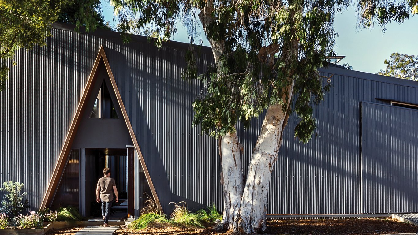 LYSAGHT - Roofing And Walling - PANELRIB.jpg Image of Metal SheetCladding Lysaght PanelRib Aries