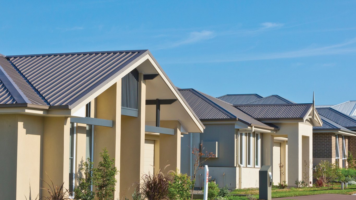 LYSAGHT - Roofing And Walling - TRIMDEK 1.jpg Image of Metal SheetCladding Lysaght TrimDek Ironstone