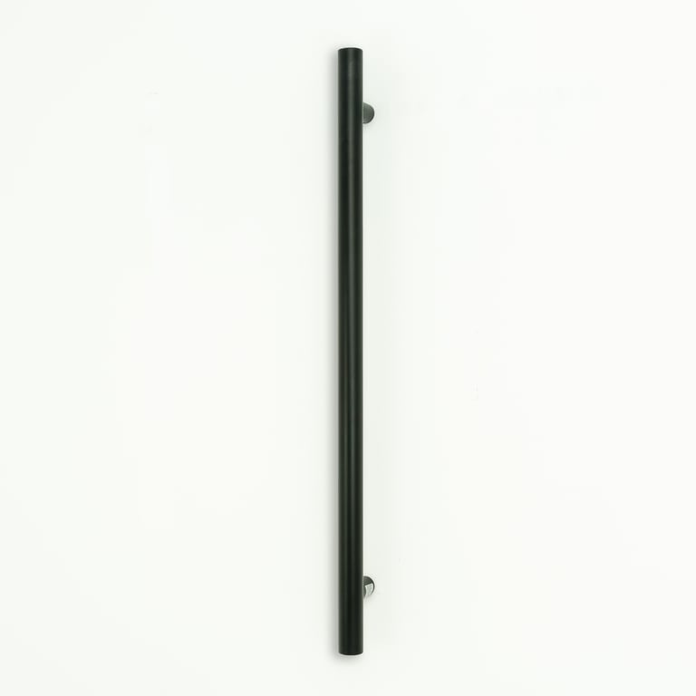 BLK-VTR-950.jpg Image of TowelRail Heated RadiantAustralia Round VerticalBars