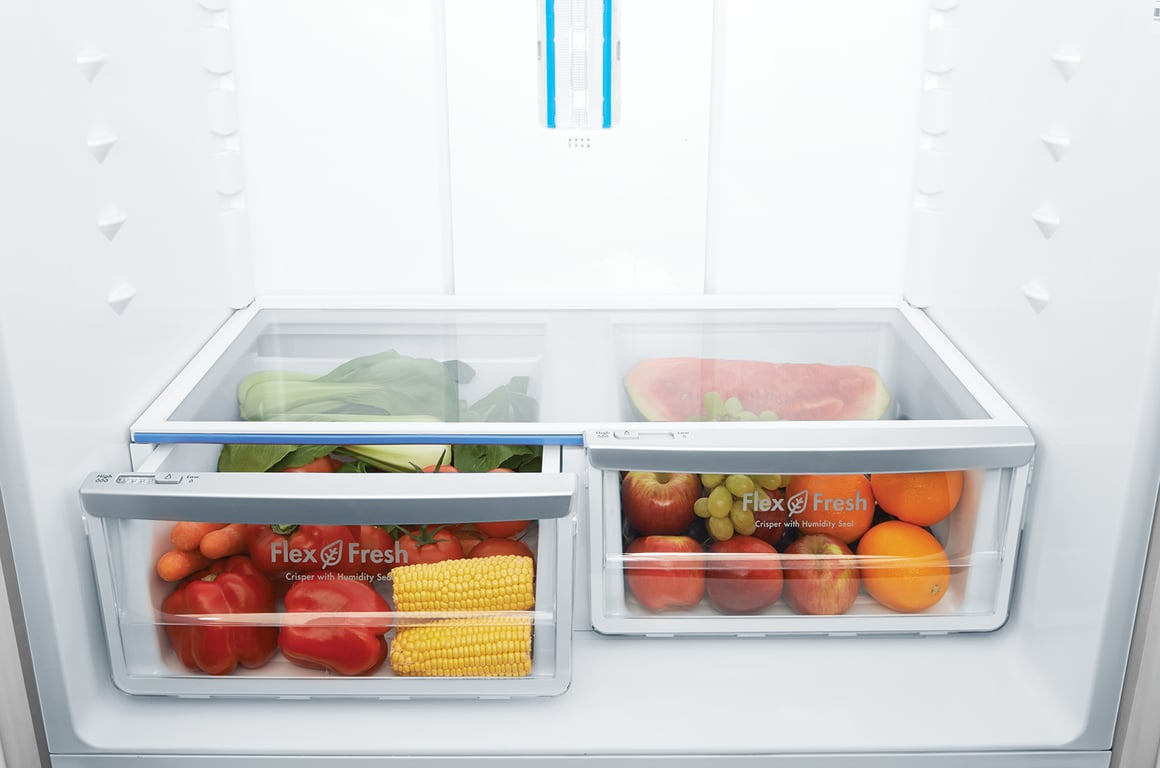 WHE6060SB_Crispers.png Image of Refrigerator FrenchDoor Westinghouse 565L